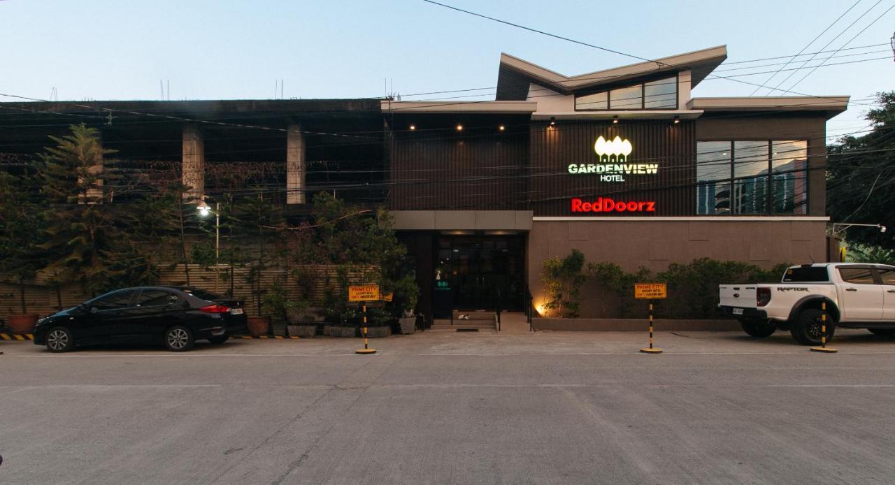 RedDoorz @ Gardenview Hotel GTower Angeles Exterior foto