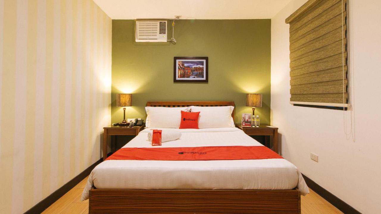 RedDoorz @ Gardenview Hotel GTower Angeles Exterior foto